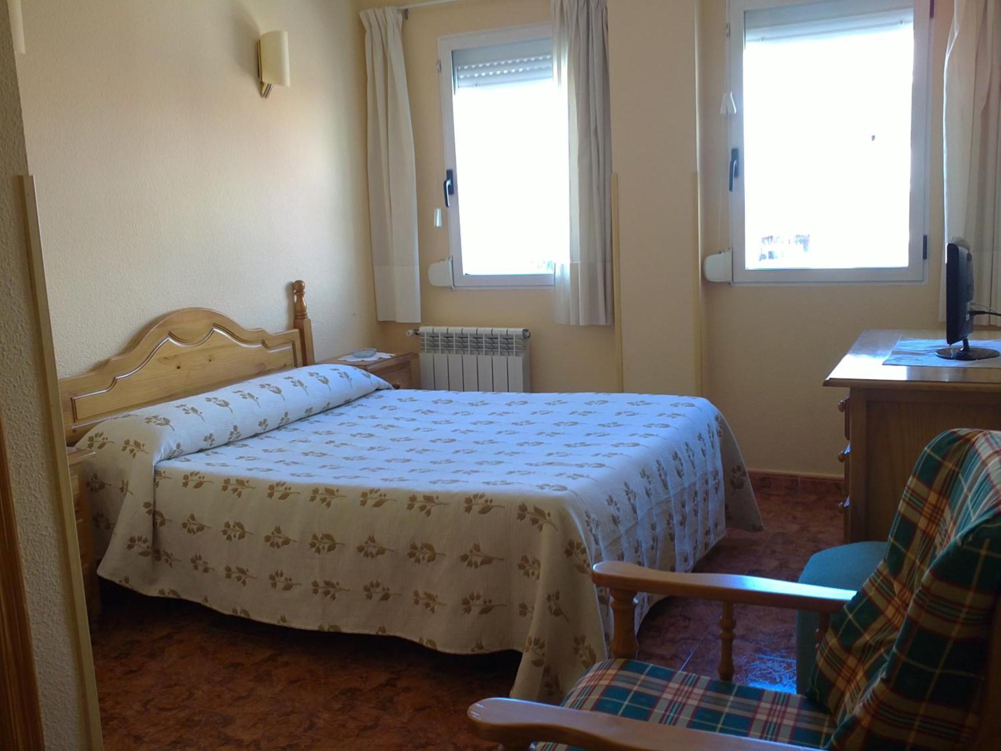 Hostal Sunami La Nucía Buitenkant foto